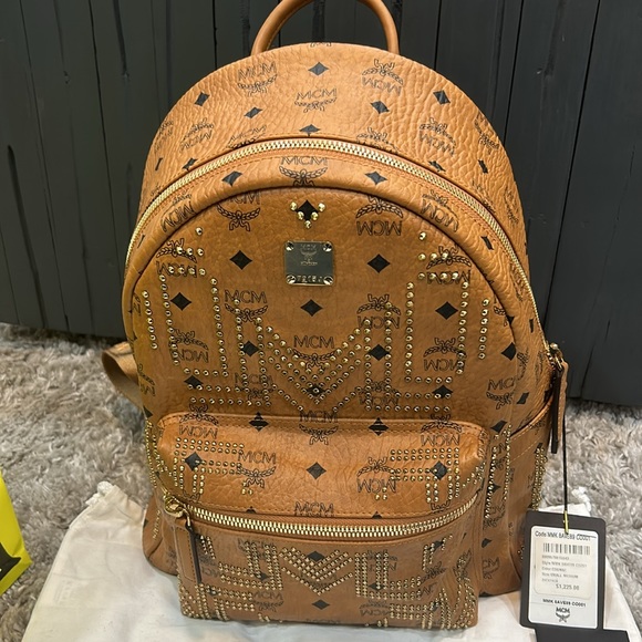 MCM backpack (BNWT)UNISEX HOST PICK - Picture 5 of 12
